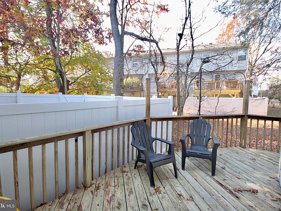4th image of 514 Galahad Ct