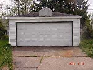 4th image of 154 Burbank Ave