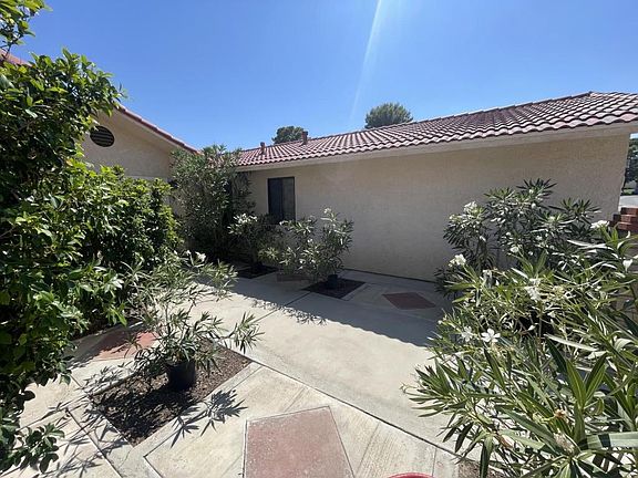 4th image of 64315 Spyglass Ave