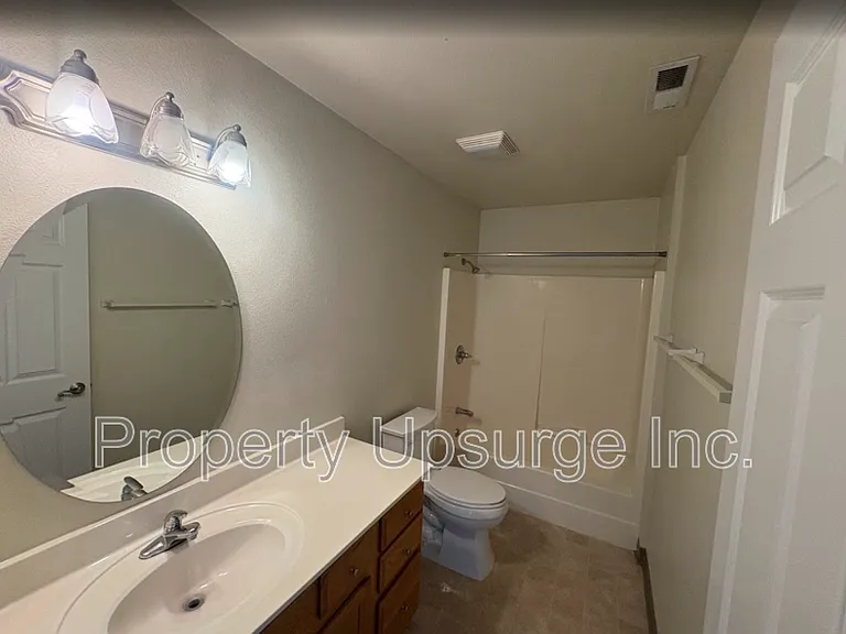 140 N 6th St — Photo 10