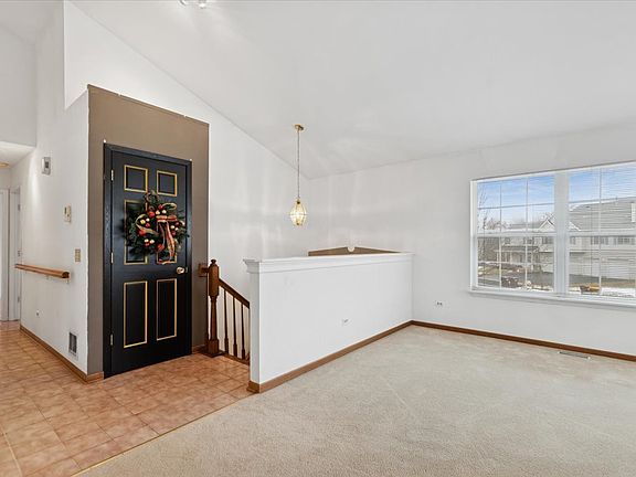 5th image of 1025 Castleshire Dr #14C