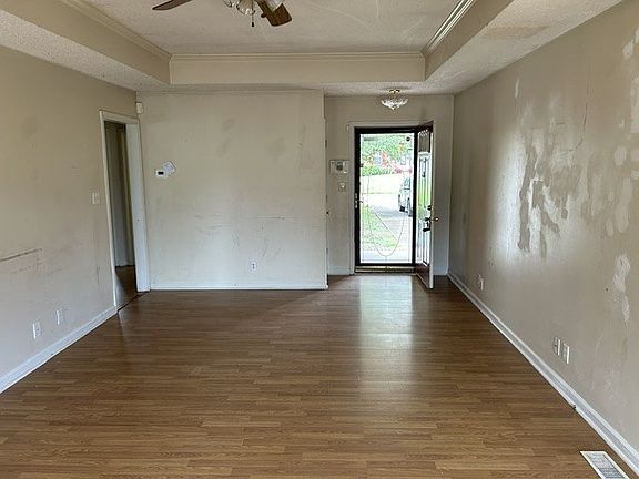 4th image of 3277 S Senseney Cir