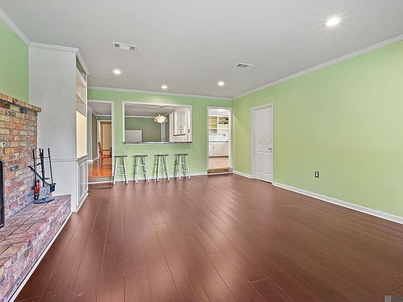 3rd image of 1822 Avondale Dr