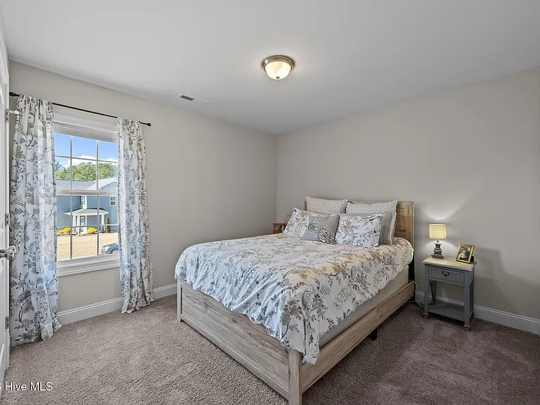 878 Stormy Gale Ln — Photo 31