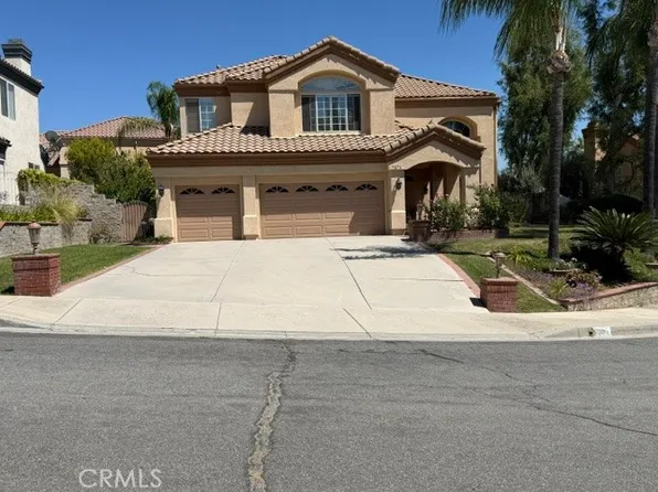 7271 Deerwood Pl, Highland, CA 92346