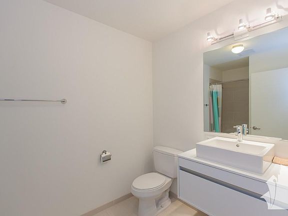 3rd image of 1345 S Wabash Ave NE #601