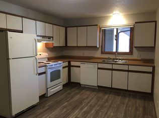 1229 Glades Dr S, Altoona, WI 54720