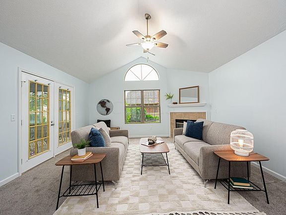 5th image of 60 Villa Creek Dr #15