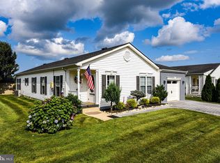 6 Hillsdale Ct, Manahawkin, NJ 08050