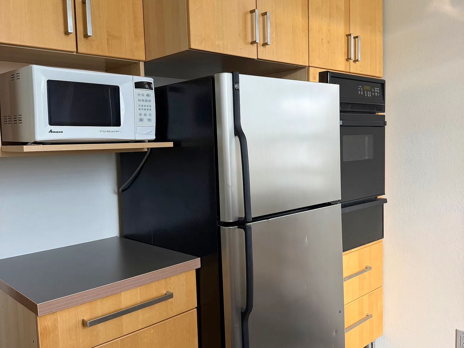 3 bed, $1,200 — Photo 2