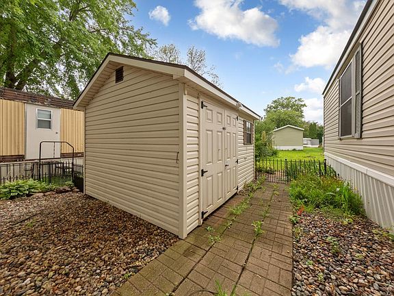 3rd image of 101 Jaybee Ln