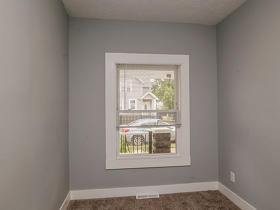 2nd image of 3296 W 50th St #3B-1BA-1134SQFT
