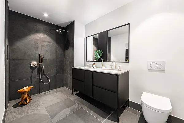 Sold by Douglas Elliman | media 8