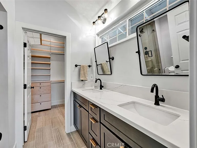 14781 Canterbury Ave — Photo 21
