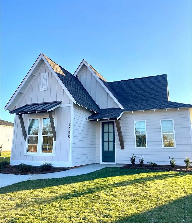 1st image of 1010 Crossing Ct E