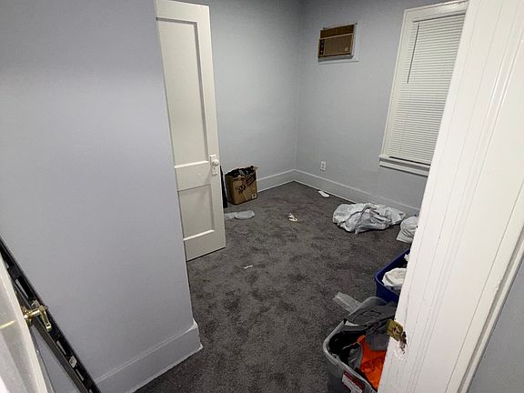 5th image of 1036 Clay St