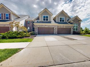 3019 N Spurway Dr, Ann Arbor, MI 48105