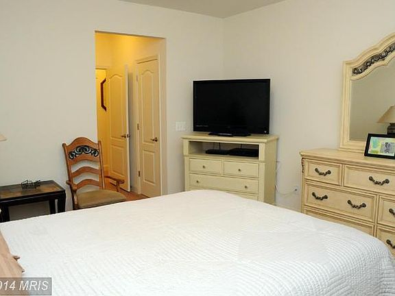 4th image of 8616 Wintergreen Ct Unit 404