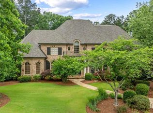 816 Blackfoot Trl, Suwanee, GA 30024