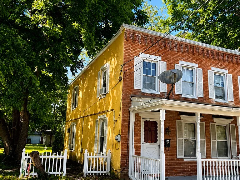405 North St — Photo 1