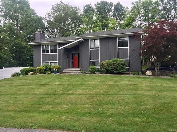 2nd image of 205 Juniper Dr