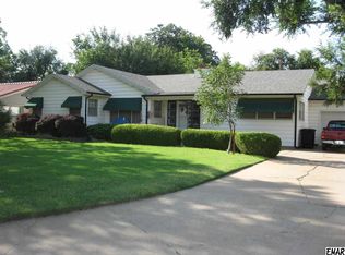 1402 Ramona Dr, Enid, OK 73703