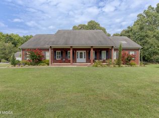 2624 Burnett Rd, Byron, GA 31008