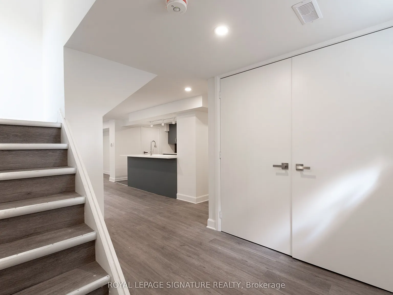 2 bed, $2,300 — Photo 3