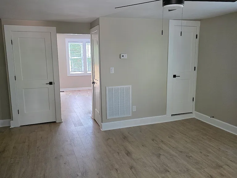 1108 Mapleton St — Photo 13