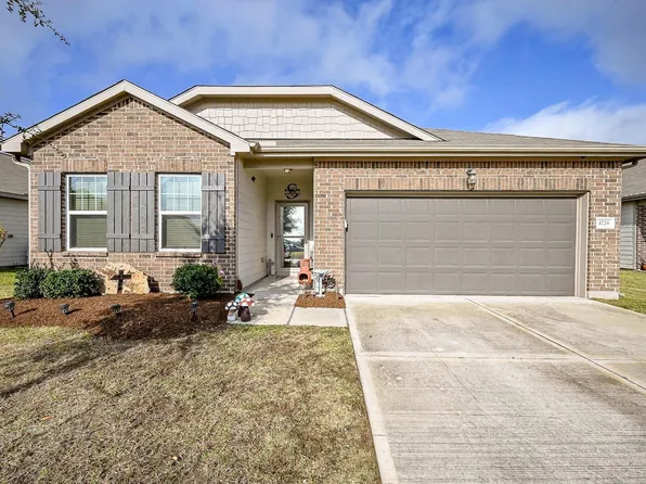 4726 Highland Crest Dr, Richmond, TX 77469