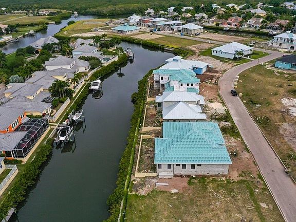 3rd image of 5710 Tybee Island Dr