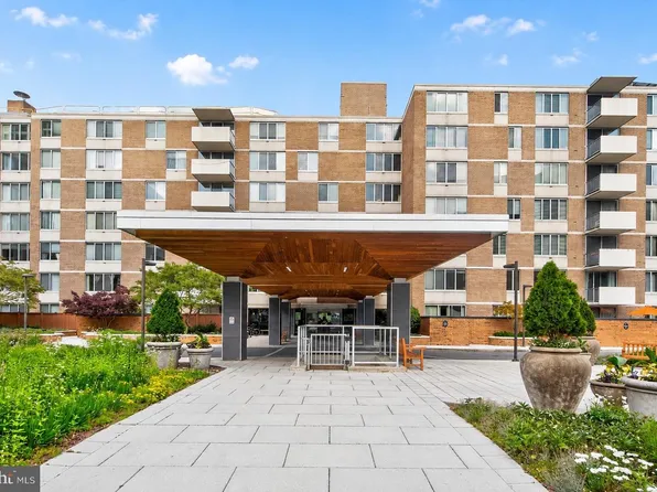 2939 Van Ness St NW APT 414, Washington, DC 20008