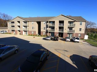 800-834 Mallard Way, Washington, IL 61571