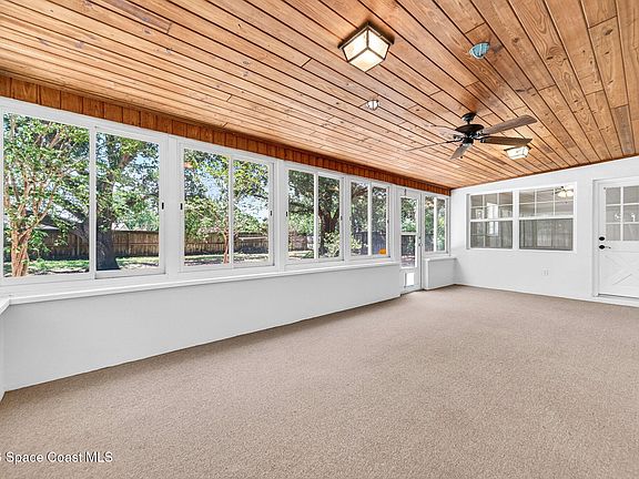 2nd image of 1471 Caribbean Dr