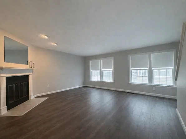 128 Heritage Dr Unit 128, Tewksbury, MA 01876