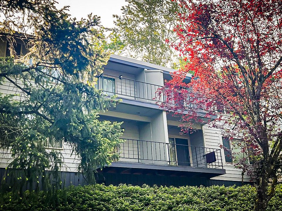 1st image of 3838 Lake Washington Blvd SE