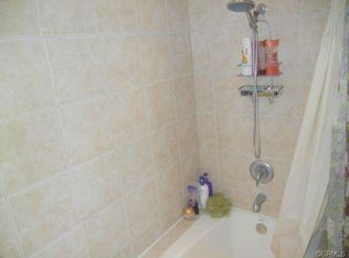 2271 Ohio Ave, Signal Hill, CA 90755