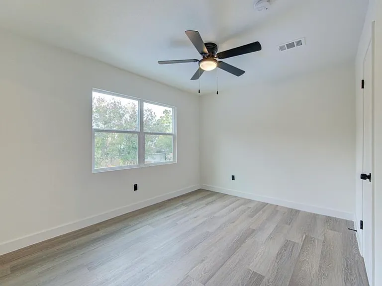 11010 Wickersham Ln — Photo 23