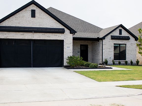 2nd image of 332 Lakeside Dr