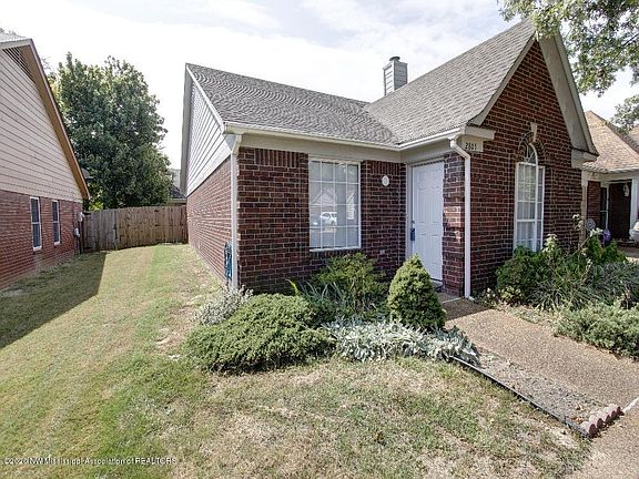4th image of 2805 Brachton Cv W