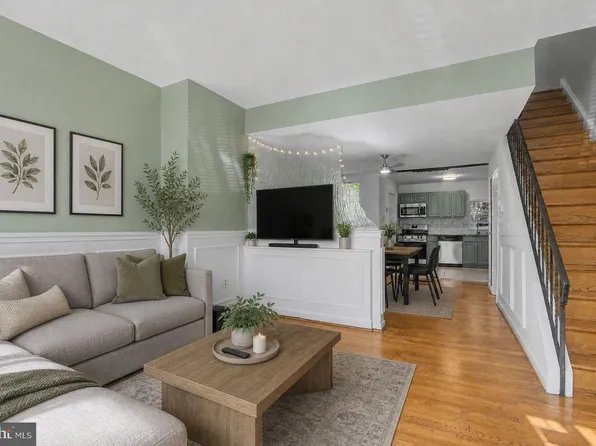 915 N 6th St, Philadelphia, PA 19123