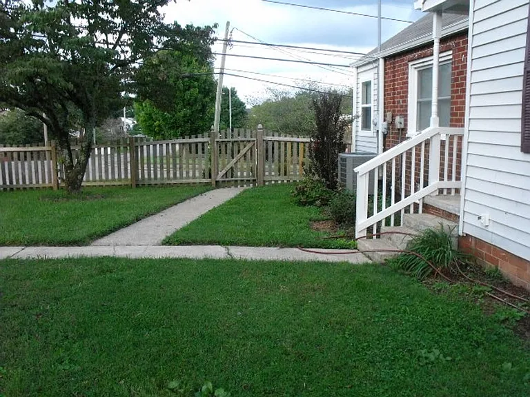 901 Johnson Ave — Photo 3
