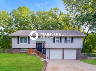7740 N Grand Ave, Gladstone, MO 64118