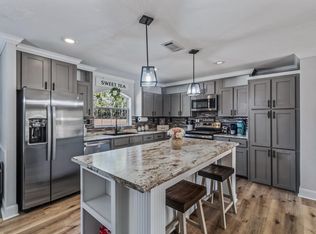 22 Posey Rd, Crawfordville, FL 32327