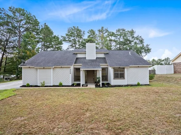 309 Blake Dr, Ozark, AL 36360