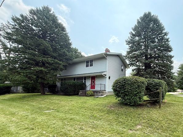302 Adams St