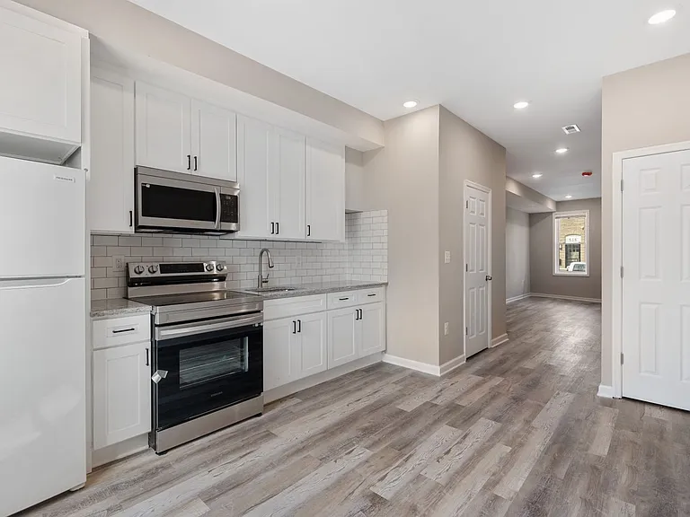 531 N Belnord Ave — Photo 9