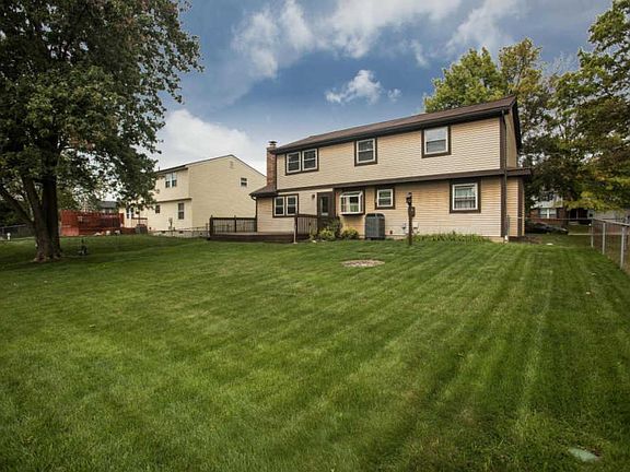 2nd image of 6389 Welldon Ct