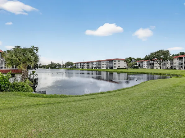 411 S Hollybrook Drive #104, Pembroke Pines, FL 33025
