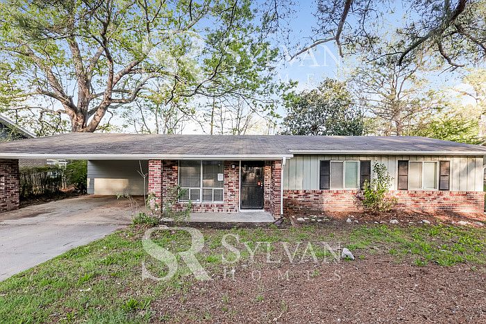 1st image of 2611 Cliffwood Dr